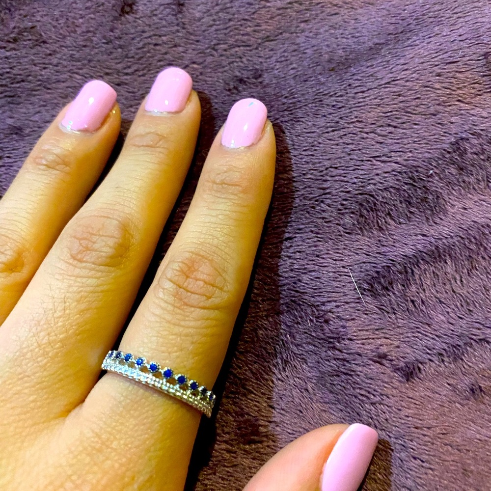 Flower crown ring